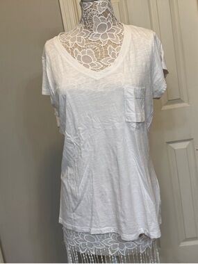 CAbi White V-Neck Pocket Short Sleeve Tee